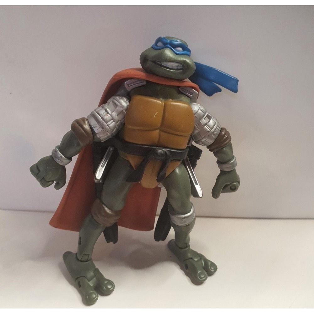 TMNT 2004 Leonardo Action Figure Armored Cape Blue Mask Ninja Turtles 5' Mirage‎